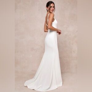 NWT lulus White Sleeveless Button Detail Mermaid Wedding Dress Small
